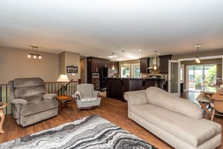 Photo 4: 3176 OLD CLAYBURN Road: House for sale in Abbotsford: MLS®# R2725849