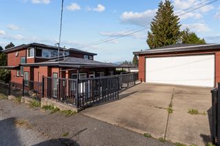 Photo 36: 8222 19TH Avenue in Burnaby: East Burnaby House for sale (Burnaby East)  : MLS®# R2816980
