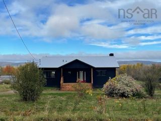 Photo 3: 7405 Highway 201 in South Williamston: Annapolis County Residential for sale (Annapolis Valley)  : MLS®# 202322199