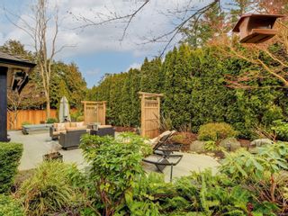 Photo 24: 3895 South Valley Dr in Saanich: SW Strawberry Vale House for sale (Saanich West)  : MLS®# 924612