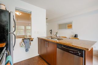 Photo 8: 308 3240 ST JOHNS Street in Port Moody: Port Moody Centre Condo for sale in "The Square" : MLS®# R2722850