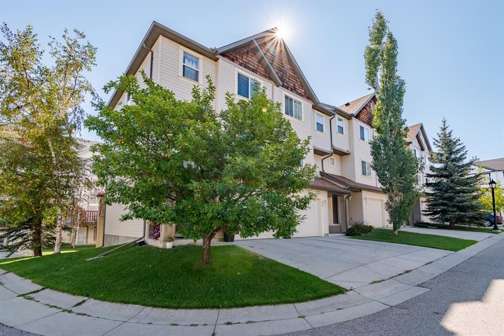 Main Photo: 224 Copperfield Lane SE in Calgary: Copperfield Row/Townhouse for sale : MLS®# A1140752