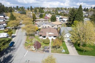 Photo 31: 8454 SPENSER Place in Surrey: Bear Creek Green Timbers House for sale : MLS®# R2680583