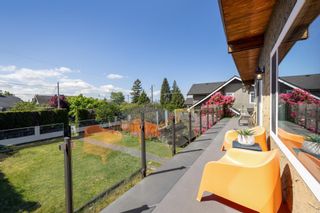 Main Photo: 720 E 9TH Street in North Vancouver: Boulevard House for sale : MLS®# R2882068