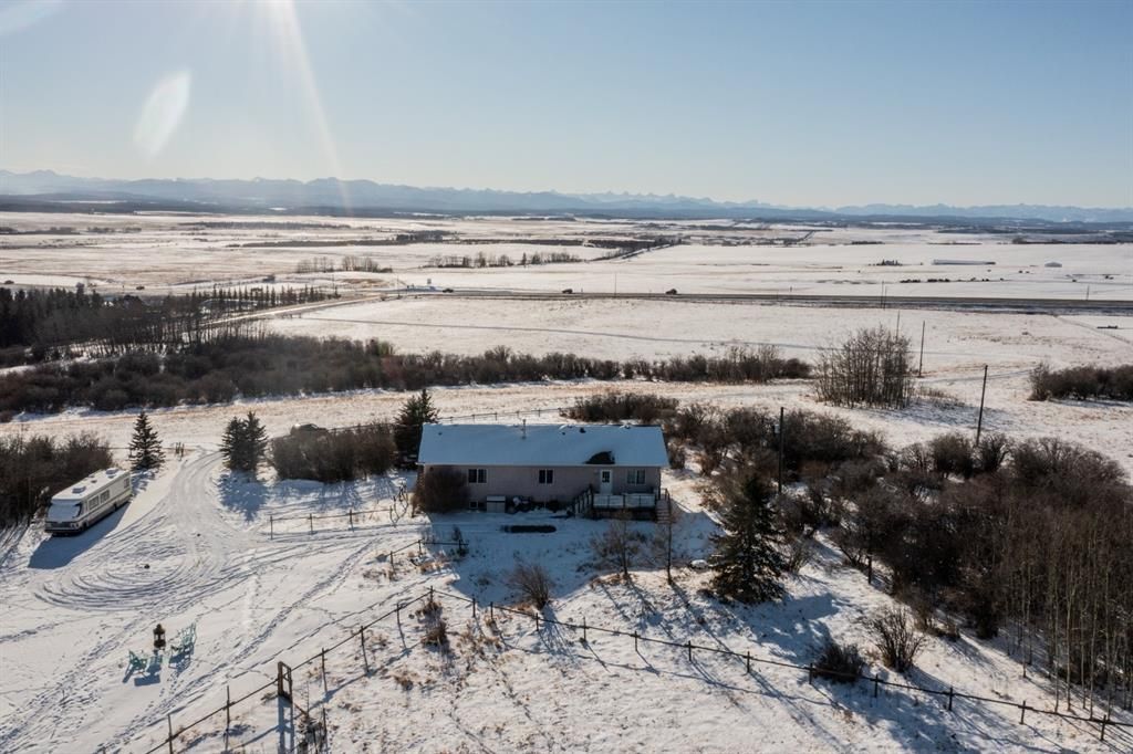 Main Photo: 41246 Township Road 250 in Rural Rocky View County: Rural Rocky View MD Detached for sale : MLS®# A1186290
