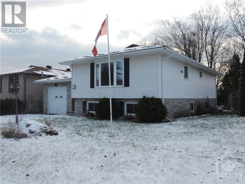 Main Photo: 1305 VISTA DRIVE in Brockville: House for sale : MLS®# 1369465
