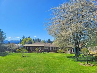 Photo 1: 1760 Robb Ave in Comox: CV Comox (Town of) House for sale (Comox Valley)  : MLS®# 960515