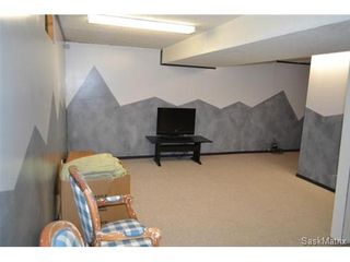 Photo 10: 41 Glenwood Avenue in Saskatoon: Westview Heights Single Family Dwelling for sale (Saskatoon Area 05)  : MLS®# 514341