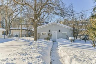 Photo 32: 9 Roslyn Crescent in Winnipeg: Osborne Village Residential for sale (1B)  : MLS®# 202202057