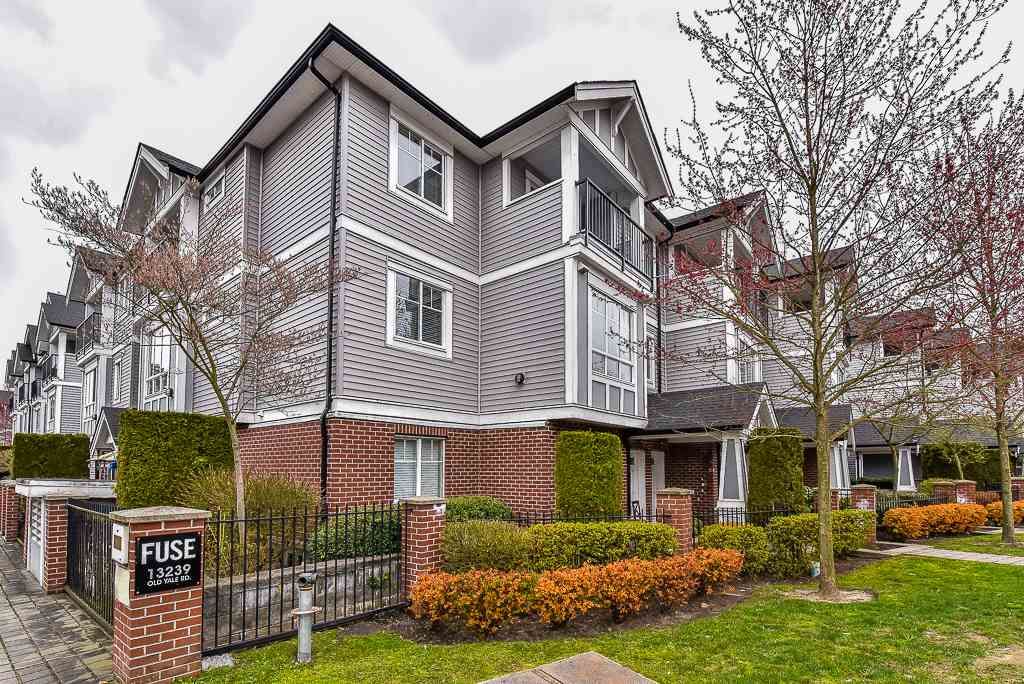 Main Photo: 62 13239 OLD YALE Road in Surrey: Whalley Townhouse for sale in "Fuse" (North Surrey)  : MLS®# R2152705