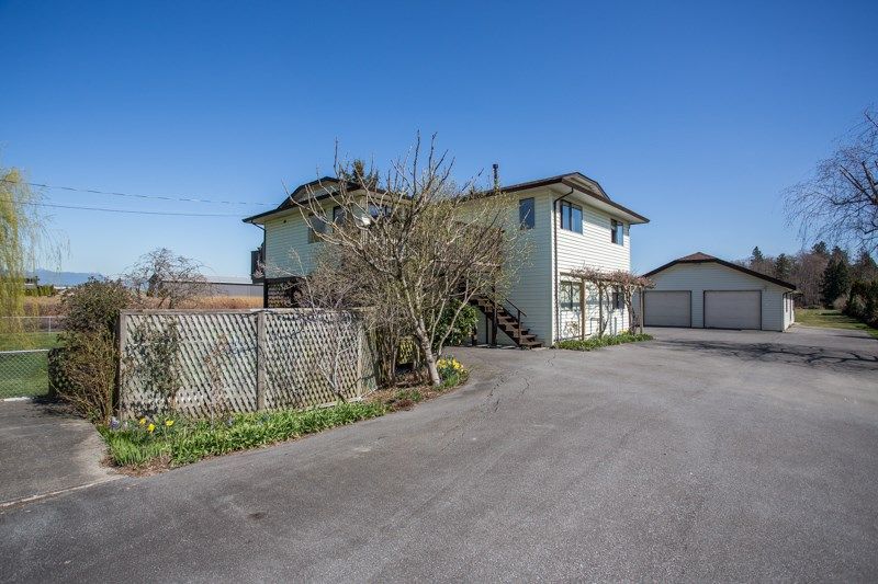 Main Photo: 3316 168 Street in Surrey: Serpentine House for sale (Cloverdale)  : MLS®# R2354337
