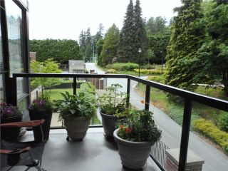 Photo 11: # 301 15 E ROYAL AV in New Westminster: Fraserview NW Condo for sale in "VICTORIA HILL HIGH RISES" : MLS®# V989264