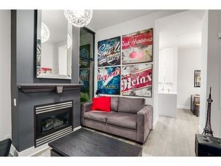 Photo 1: 101 2228 MARSTRAND Ave in Vancouver West: Home for sale : MLS®# V1085238