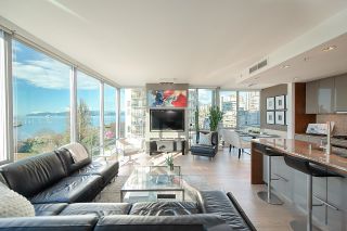 Main Photo: 903 1005 BEACH Avenue in Vancouver: West End VW Condo for sale in "ALVAR" (Vancouver West)  : MLS®# R2892026