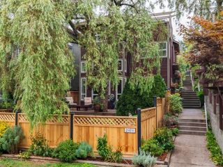 Photo 1: 2471 E KENT Avenue in Vancouver: Fraserview VE House for sale in "Fraserlands" (Vancouver East)  : MLS®# V1086474