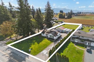 Photo 1: 33120 HUNTINGDON Road in Abbotsford: Aberdeen House for sale : MLS®# R2871600