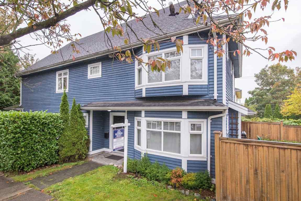 Main Photo: 2608 ST. CATHERINES Street in Vancouver: Mount Pleasant VE 1/2 Duplex for sale (Vancouver East)  : MLS®# R2009853
