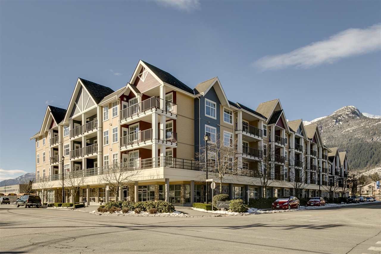 Main Photo: 309 1336 MAIN Street in Squamish: Downtown SQ Condo for sale : MLS®# R2343015