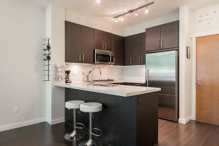 Photo 11: 409 159 W 22ND Street in North Vancouver: Central Lonsdale Condo for sale : MLS®# R2184473