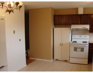 Photo 6: 203 PENMEADOWS Close SE in CALGARY: Penbrooke Residential Detached Single Family for sale (Calgary)  : MLS®# C3403189