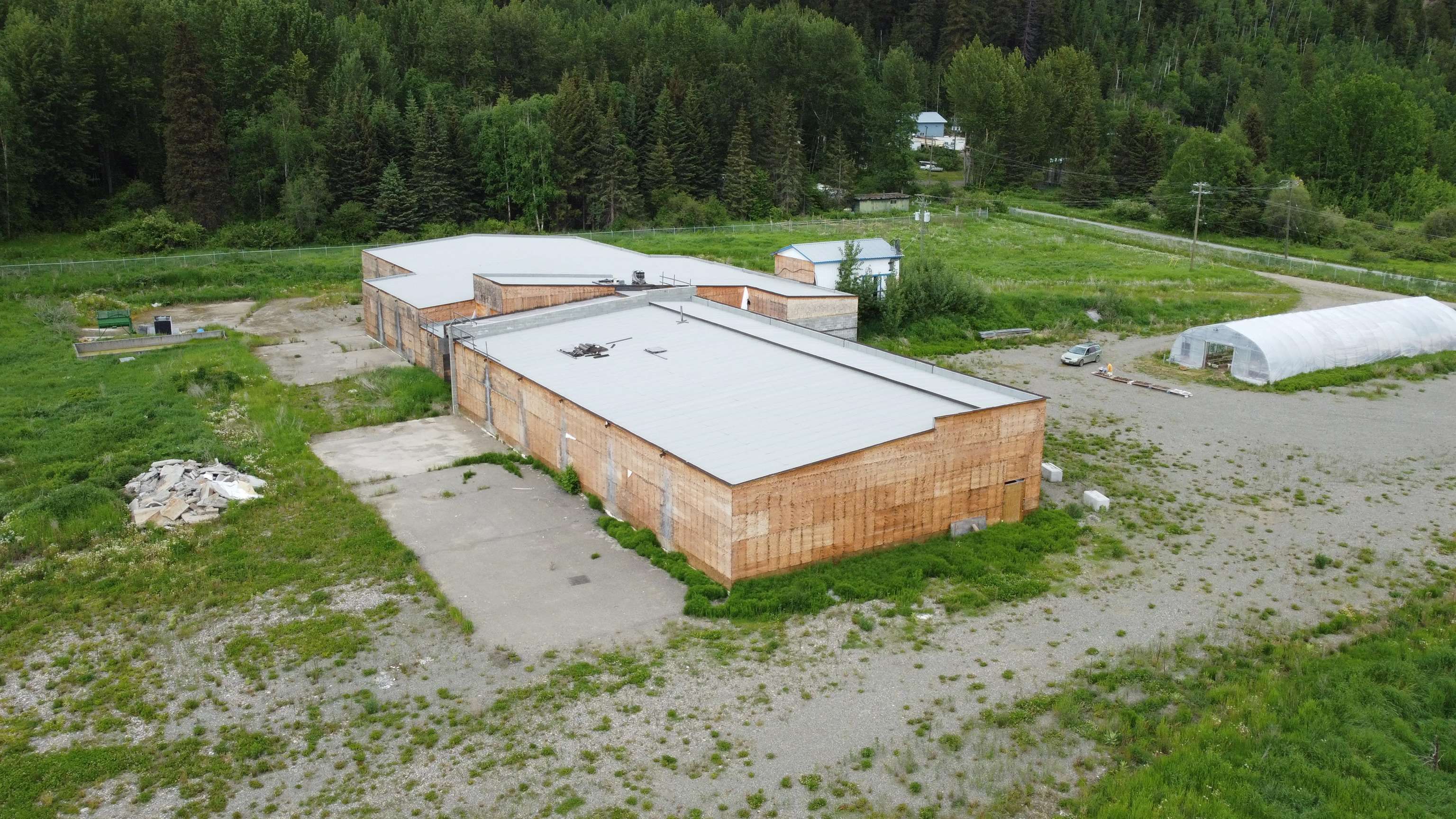 Main Photo: 1510 PG PULP MILL Road in Prince George: Aberdeen Agri-Business for sale in "PG Mushrooms" (PG City North)  : MLS®# C8046631