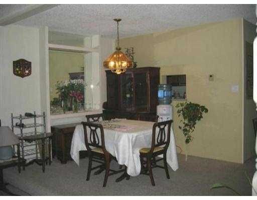 Photo 2: Photos: 2 10391 NO 3 RD in Richmond: Broadmoor Townhouse for sale in "MAPLE VILLAGE" : MLS®# V560357