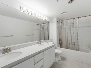 Photo 12: 1190 RICHARDS Street in Vancouver: Yaletown Townhouse for sale in "Park Plaza" (Vancouver West)  : MLS®# V1122605