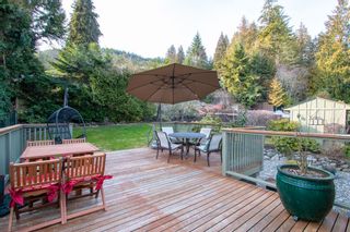 Photo 3: 4551 VALLEY Road in North Vancouver: Lynn Valley House for sale : MLS®# R2758004