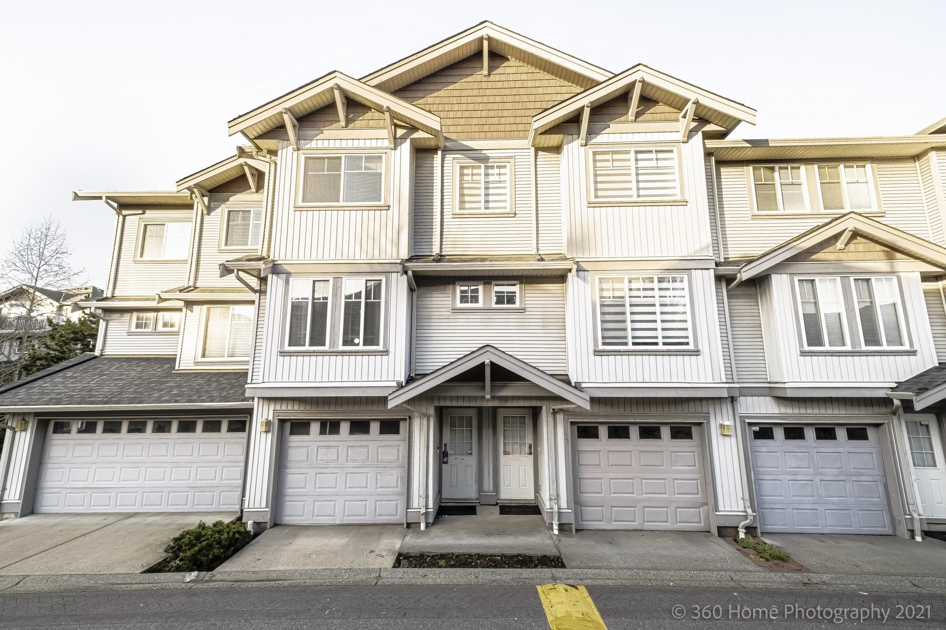 Main Photo: 161 12040 68 Avenue in Surrey: West Newton Townhouse for sale in "Terrance" : MLS®# R2645518