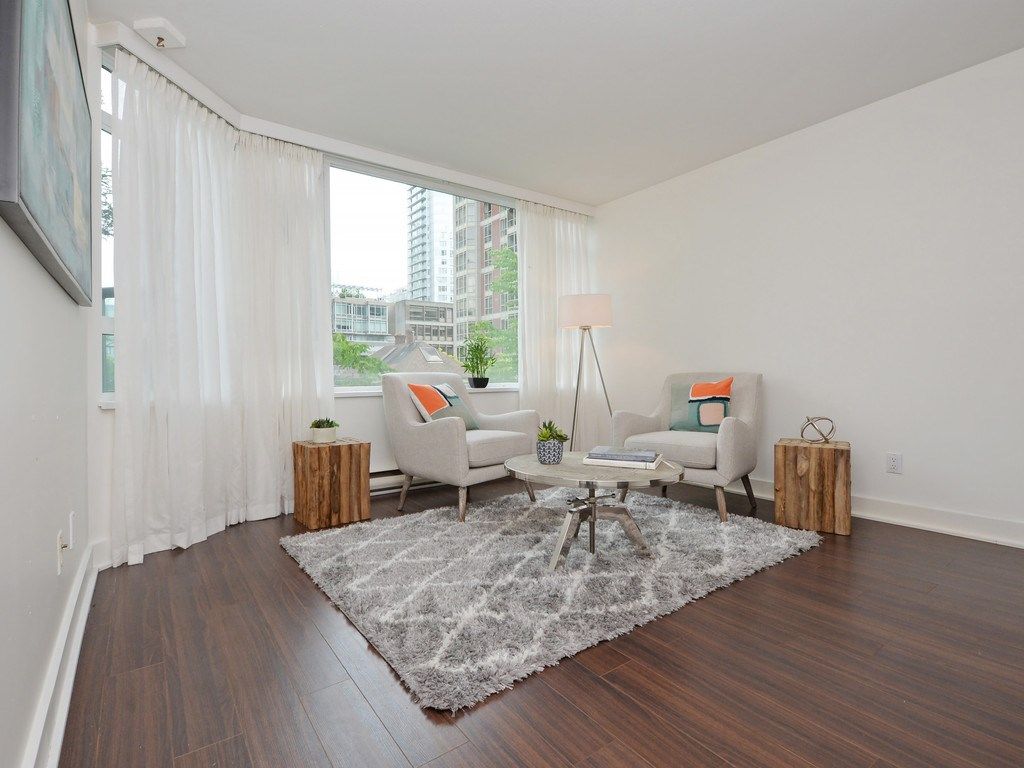 Photo 11: Photos: 203 888 HAMILTON Street in Vancouver: Downtown VW Condo for sale in "ROSEDALE GARDENS" (Vancouver West)  : MLS®# R2169872