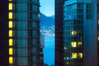 Photo 4: 1902 1166 MELVILLE Street in Vancouver: Coal Harbour Condo for sale (Vancouver West)  : MLS®# R2766979