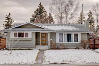 Photo 1: 611 WOODSWORTH Road SE in Calgary: Willow Park Detached for sale : MLS®# C4216444