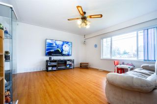 Photo 5: 5374 INMAN Avenue in Burnaby: Central Park BS House for sale (Burnaby South)  : MLS®# R2435354