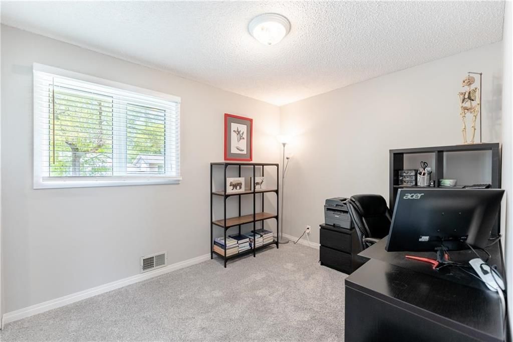 Photo 14: Photos: 2 Dallas Road in Winnipeg: Silver Heights Residential for sale (5F)  : MLS®# 202216615