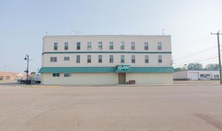 Photo 1: Motel with liquor store for sale East of Edmonton Alberta: Commercial for sale