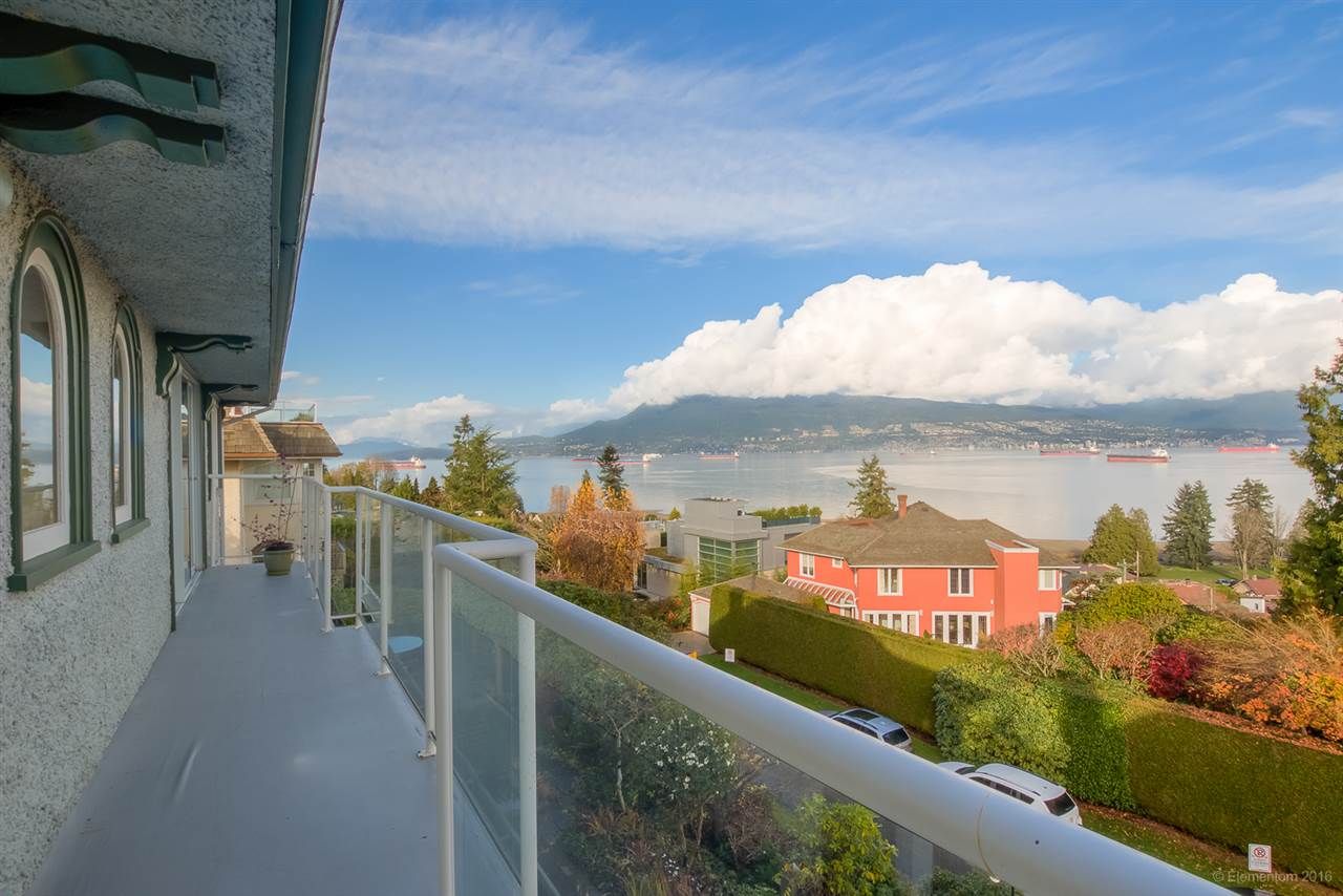 Main Photo: 4620 LANGARA AVENUE in Vancouver: Point Grey House for sale (Vancouver West)  : MLS®# R2123077