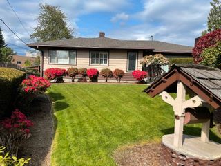 Photo 1: 12168 ACADIA Street in Maple Ridge: West Central House for sale : MLS®# R2720714
