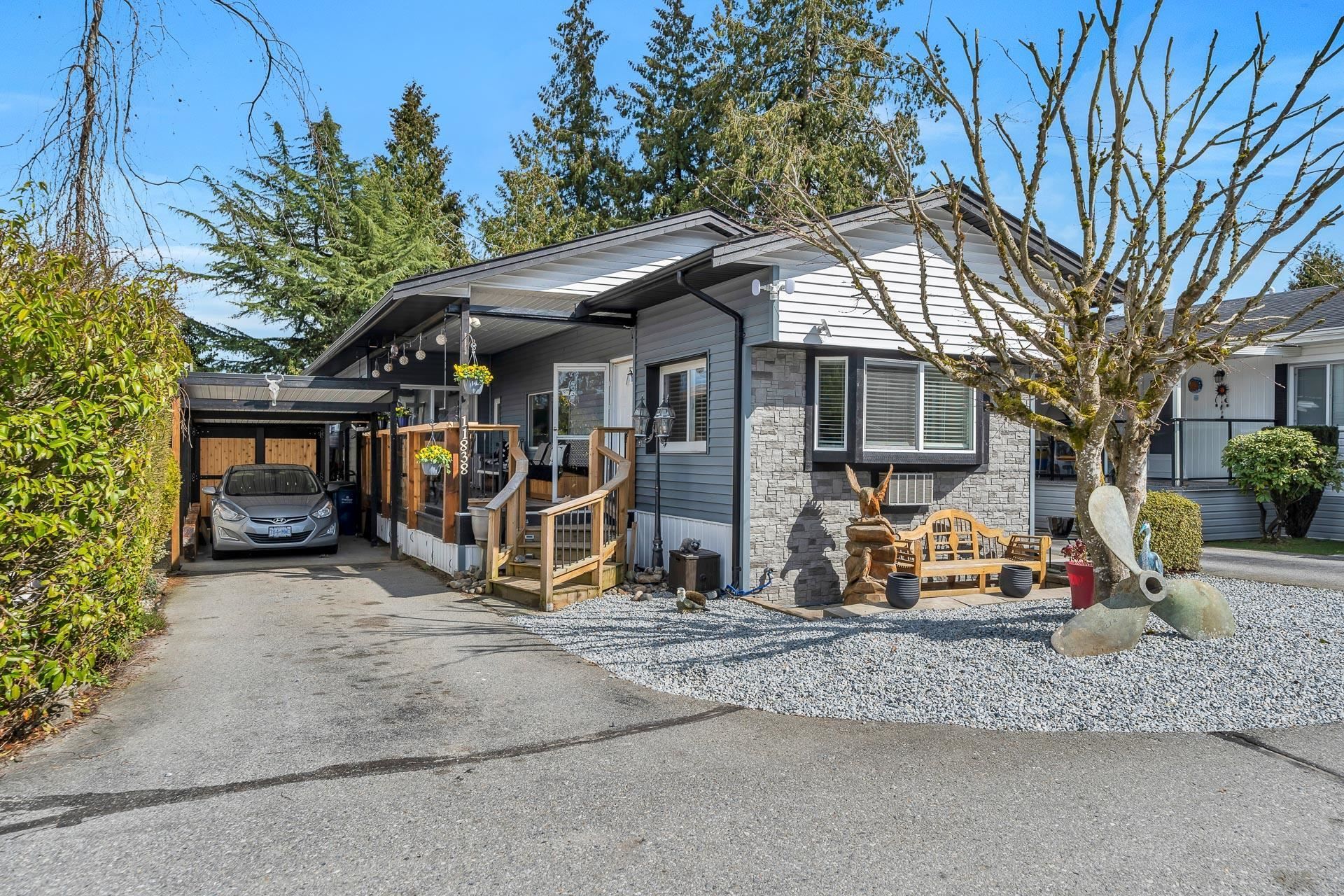 Main Photo: 5 11838 PONDEROSA Boulevard in Pitt Meadows: Central Meadows Manufactured Home for sale in "MEADOW HIGHLANDS" : MLS®# R2804395