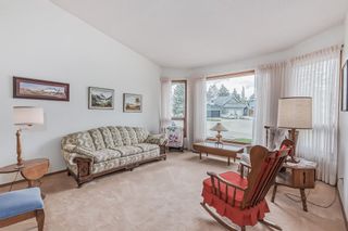 Photo 2: 51 Scenic Park Crescent NW in Calgary: Scenic Acres Detached for sale : MLS®# A2048806