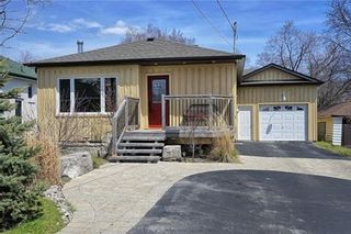 Photo 1: 1013 S Centre Street in Whitby: Downtown Whitby House (Bungalow) for sale : MLS®# E3185297