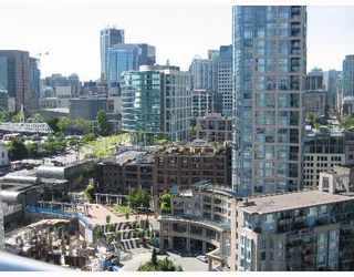 Photo 3: 2305 58 KEEFER Place in Vancouver: Downtown VW Condo for sale in "FIRENZE TOWER I" (Vancouver West)  : MLS®# V651456