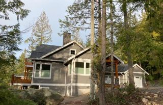 Photo 1: 153 SWALLOW Road in Gibsons: Gibsons & Area House for sale (Sunshine Coast)  : MLS®# R2692594