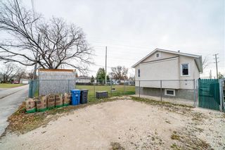 Photo 40: 415 LARSEN Avenue in Winnipeg: Elmwood Residential for sale (3A)  : MLS®# 202225319