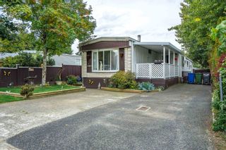 Photo 1: 33897 GILMOUR Drive in Abbotsford: Central Abbotsford Manufactured Home for sale : MLS®# R2841713