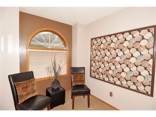 Photo 22: 39 SANDALWOOD Heights NW in Calgary: Sandstone House for sale : MLS®# C4025285