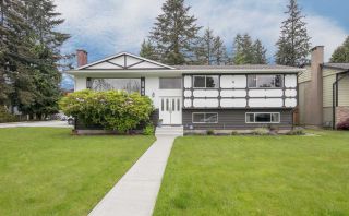 Photo 1: 1189 BRISBANE Avenue in Coquitlam: Harbour Chines House for sale : MLS®# R2169105