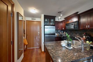 Photo 3: 304 10 RENAISSANCE Square in New Westminster: Quay Condo for sale : MLS®# R2703366