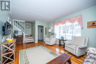 Photo 5: 24 FARADAY CRESCENT in Deep River: House for sale : MLS®# 1332478