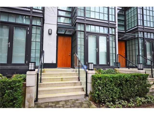 Main Photo: 1233 Seymour Street in Vancouver: Downtown VW Condo for sale (Vancouver West)  : MLS®# V1042541