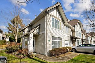 Photo 2: 39 6465 184A STREET in Surrey: Cloverdale BC Townhouse for sale (Cloverdale)  : MLS®# R2660366